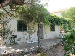Olive Tree Apartment, Postira